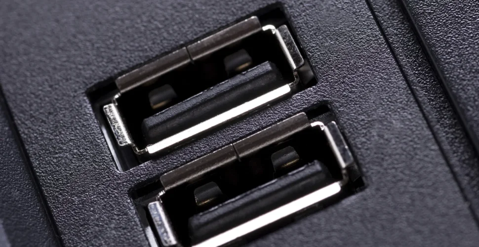 SnapPower - USB Port in Steckdose eingebaut